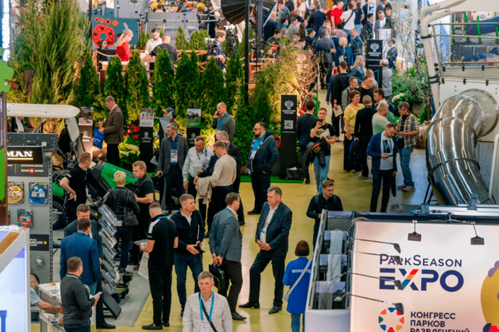 Команда UZAMUSE успешно представила свои проекты на главной парковой выставке России — ParkSeason Expo 2025!